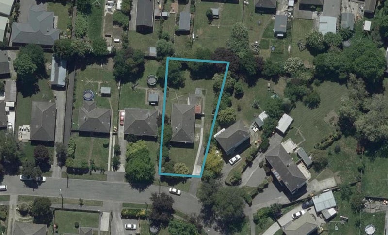26 Attlee Crescent, Bryndwr, Christchurch - Carousel 1