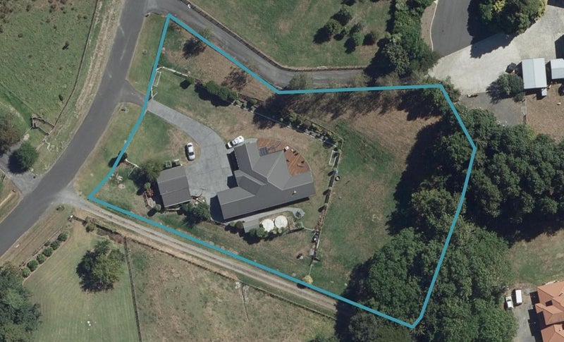 16 Pheasant Close, Rotokauri, Hamilton - Carousel 1