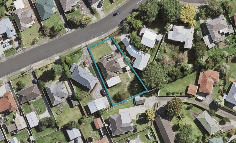 2 Clayton Road, Manurewa, Auckland - Carousel 1