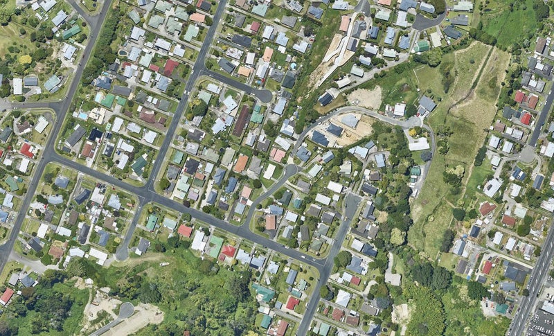 5 Dunrobbin Place, Gate Pa, Tauranga - Carousel 1