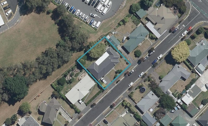 6 Seifert Street, Forest Lake, Hamilton - Carousel 1