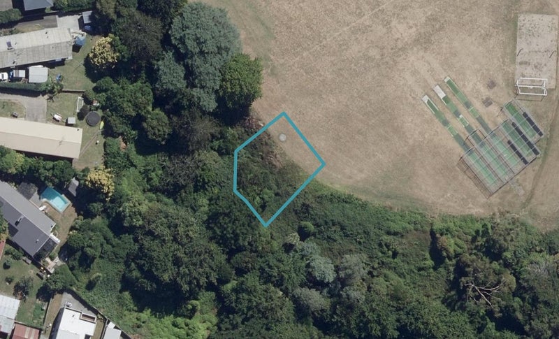16 Kawakawa Place, Hillcrest, Hamilton - Carousel 1