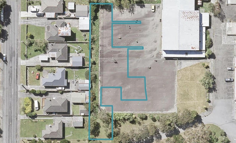 4 Remutaka Grove, Wainuiomata, Lower Hutt - Carousel 1