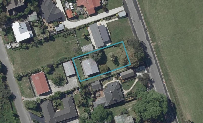 27 Port Hills Road, Heathcote Valley, Christchurch - Carousel 1