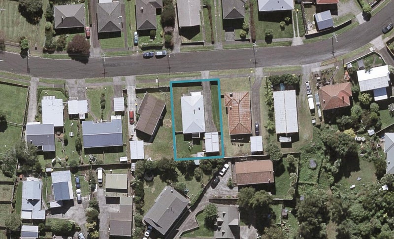14 Banks Street, Marfell, New Plymouth - Carousel 1