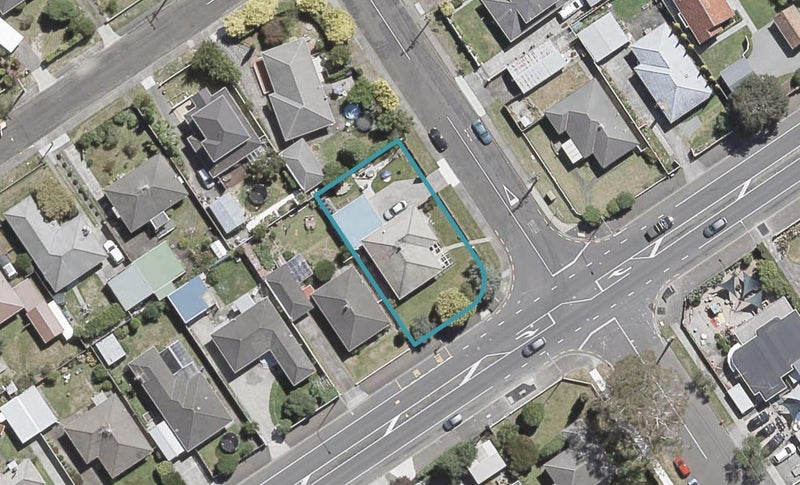 275 Fergusson Drive, Heretaunga, Upper Hutt - Carousel 1