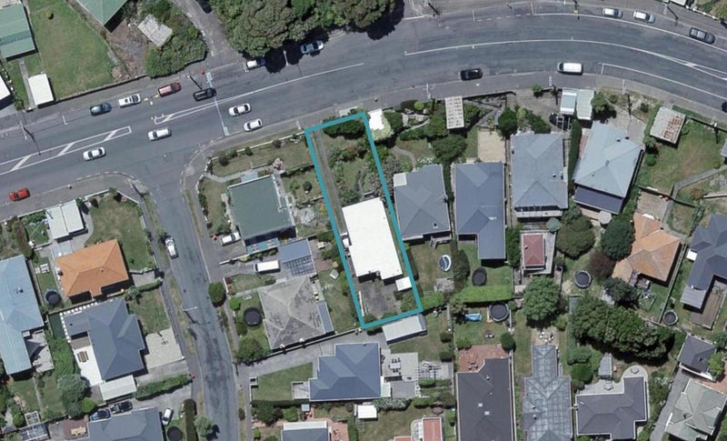 530 Broadway, Strathmore Park, Wellington - Carousel 1