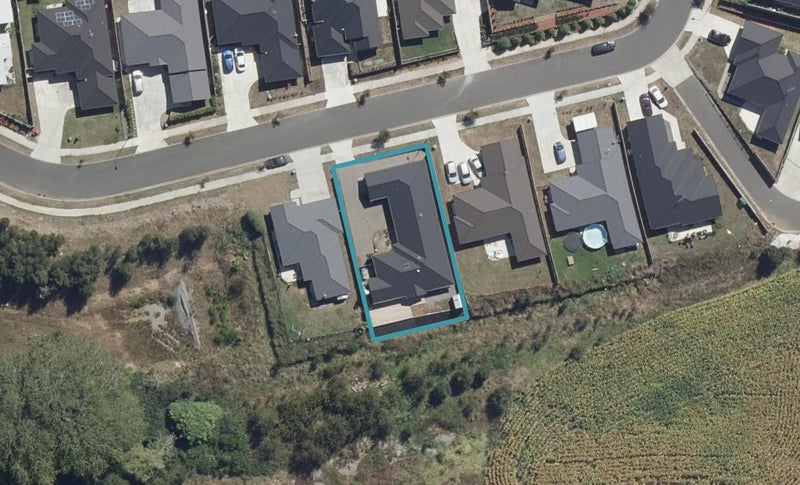 20 Blackwood Crescent, Glenview, Hamilton - Carousel 1