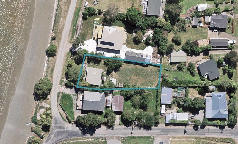 4 Takamatua Beach Road, Takamatua, Akaroa - Carousel 1