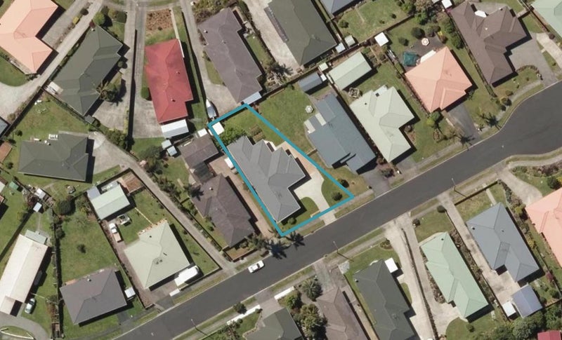9 Elm Place, Tikipunga, Whangarei - Carousel 1