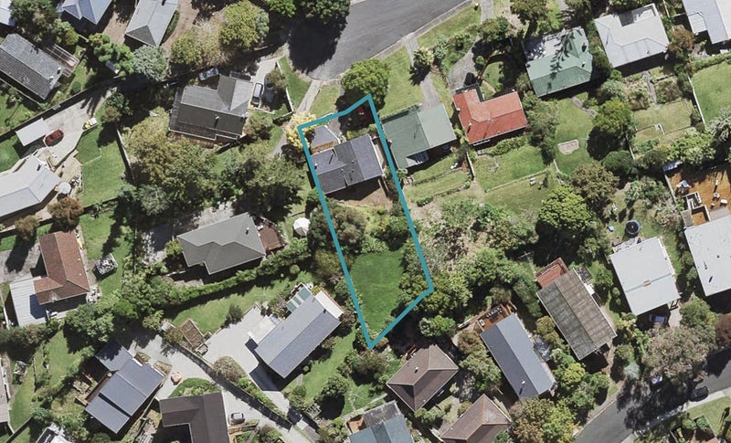 18 Orion Place, Hillcrest, Auckland - Carousel 1