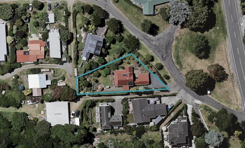 9 Arawa Street, Raumati Beach, Paraparaumu - Carousel 1
