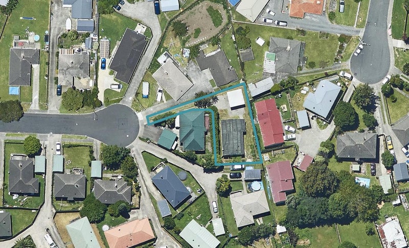18A Surrey Grove, Parkvale, Tauranga - Carousel 1