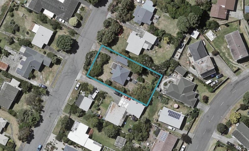 12 Mahoe Street, Otaki Beach, Otaki - Carousel 1