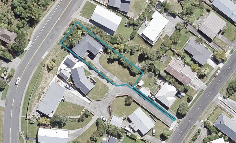 35 Cedar Street, Maungaraki, Lower Hutt - Carousel 1