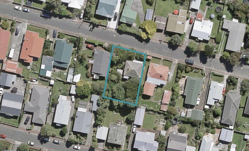 10 Valentine Street, Alicetown, Lower Hutt - Carousel 1