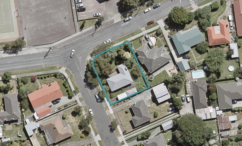 24 Keys Street, Elderslea, Upper Hutt - Carousel 1