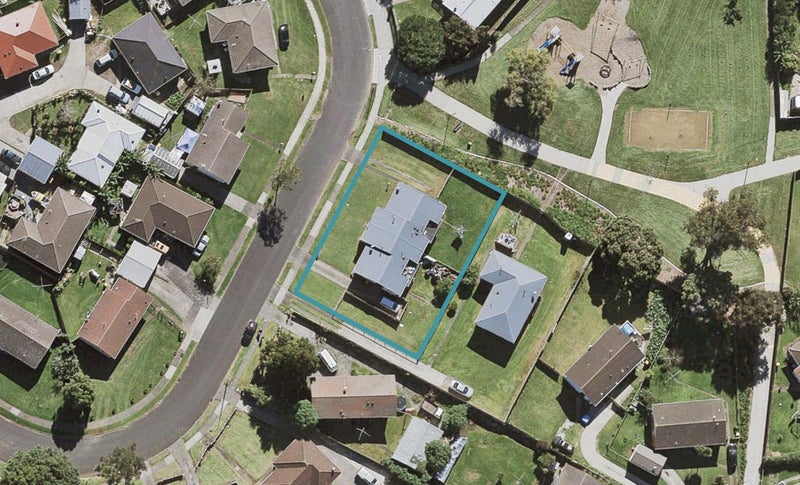66 Windrush Close, Māngere, Auckland - Carousel 1