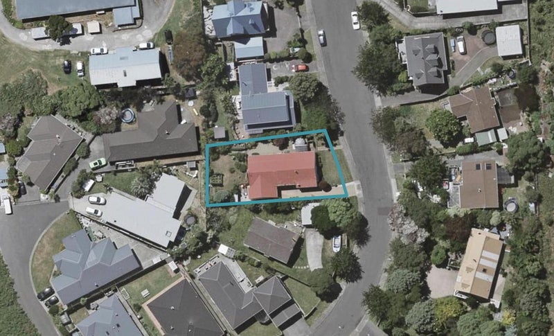 8 Rainbow Court, Raumati South, Paraparaumu - Carousel 1