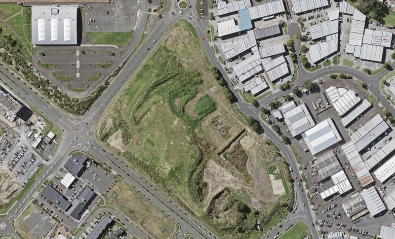 9 Marutuahu Road, JOHNS, AUCKLAND - Carousel 1