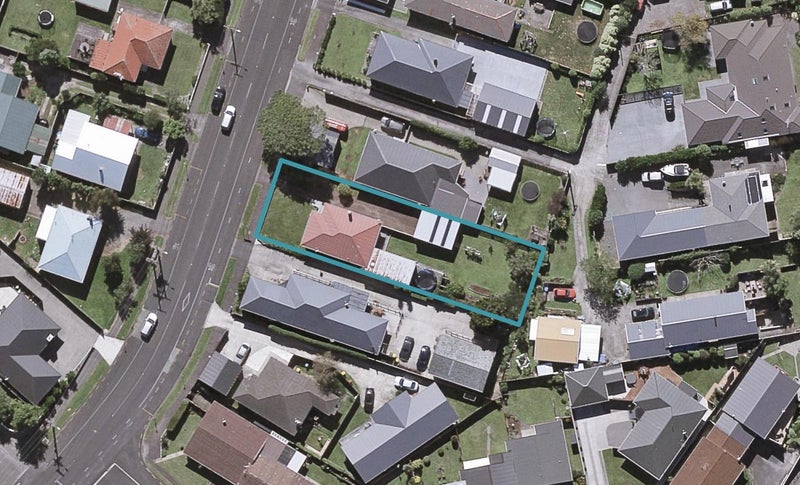 257 Coronation Avenue, Welbourn, New Plymouth - Carousel 1