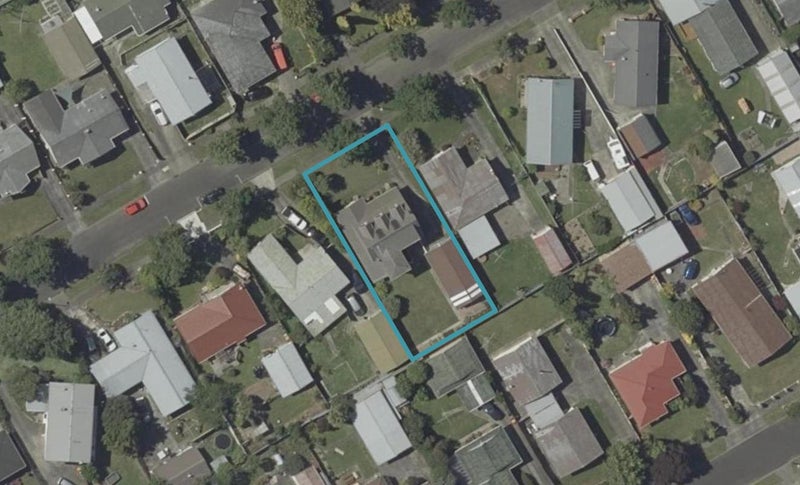 22 Raglan Avenue, Cloverlea, Palmerston North - Carousel 1