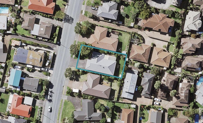 52 Pigeon Mountain Road, Half Moon Bay, Auckland - Carousel 1