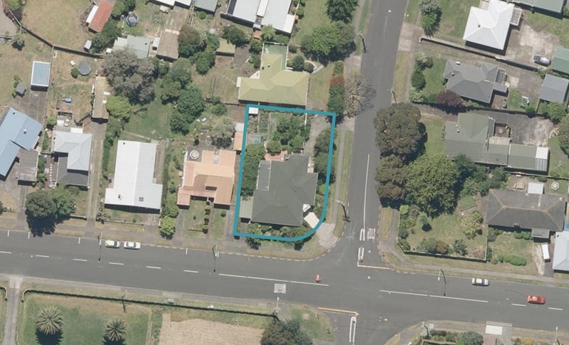 48 Selwyn Crescent, College Estate, Whanganui - Carousel 1