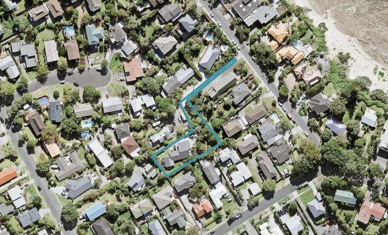 25A Cliff Road, Torbay, Auckland - Carousel 1