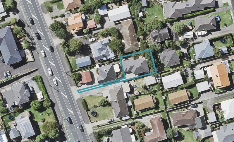 94A Lake Road, Narrow Neck, Auckland - Carousel 1
