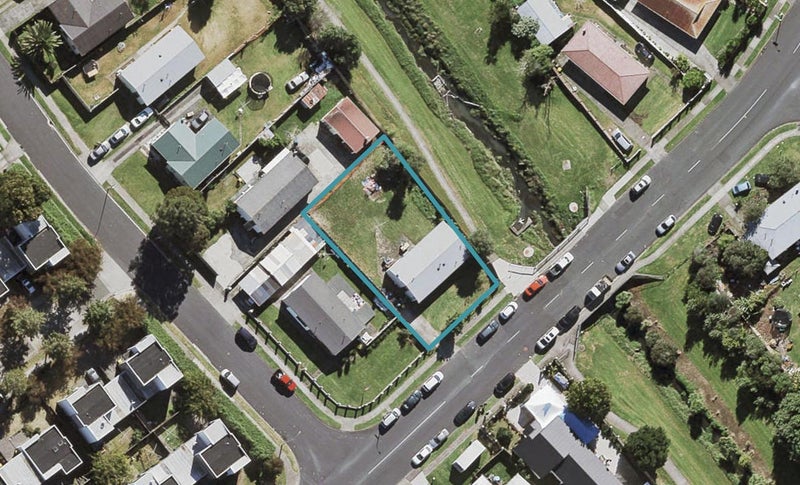 10 Elmdon Street, Mangere, Auckland - Carousel 1