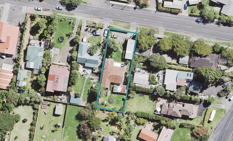 83 Victory Road, Laingholm, Auckland - Carousel 1
