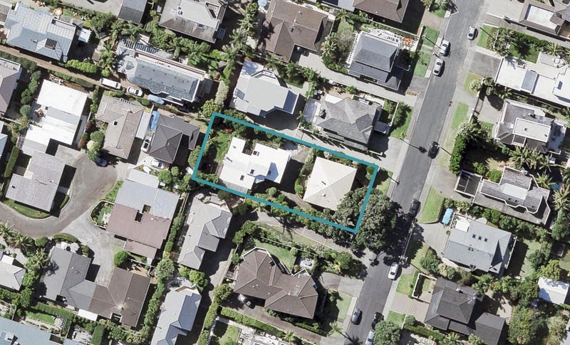 2/32 Ocean View Road, Milford, Auckland - Carousel 1