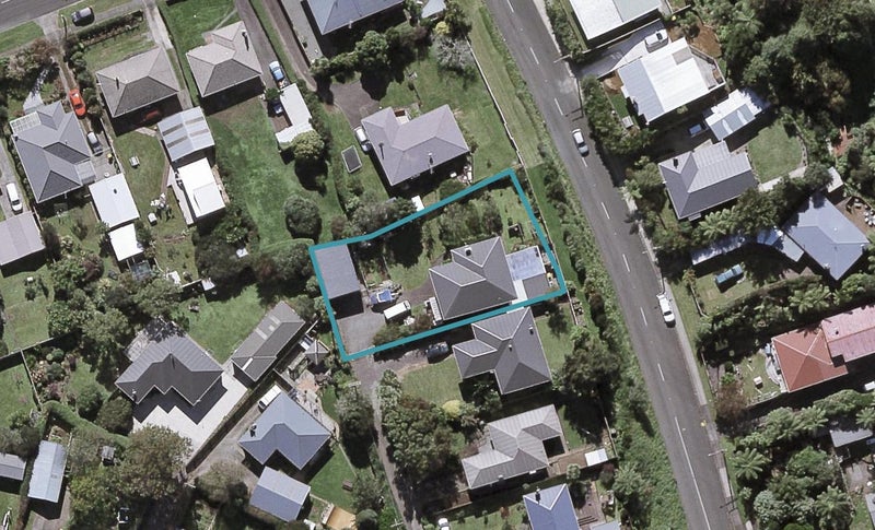 10 Fernleigh Street, Ferndale, New Plymouth - Carousel 1