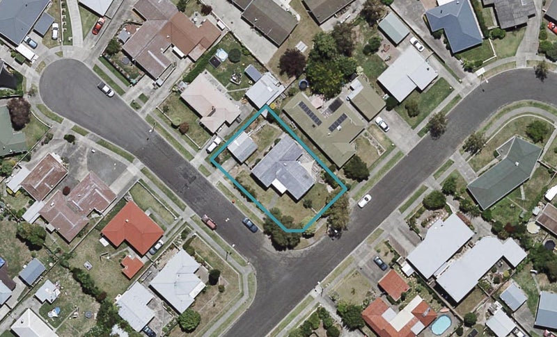 2 Gipps Place, Tamatea, Napier - Carousel 1