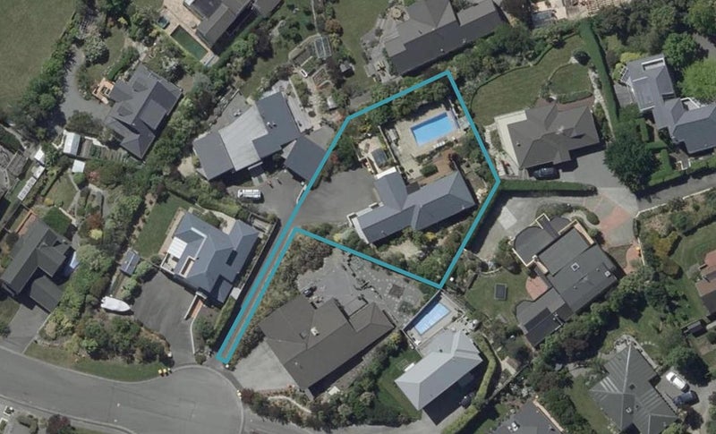 35 Highcrest Heights, Westmorland, Christchurch - Carousel 1