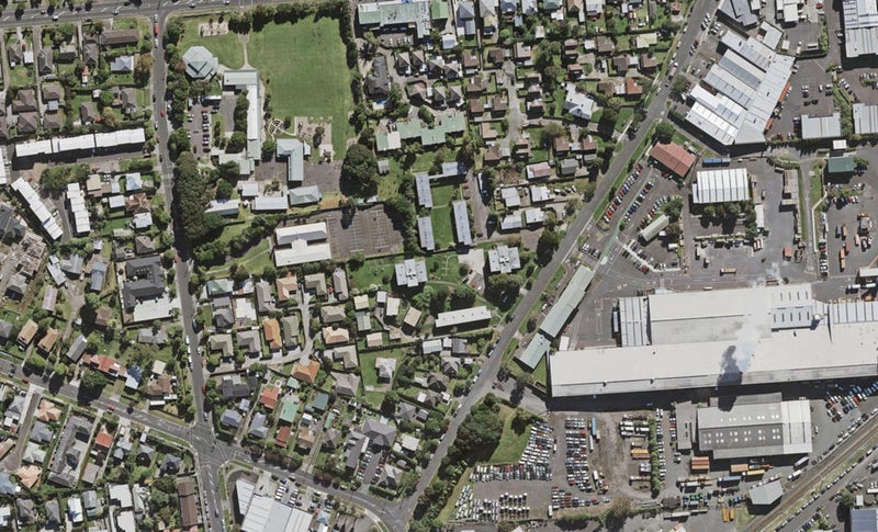 1/20 Felix Street, Onehunga, Auckland - Carousel 1