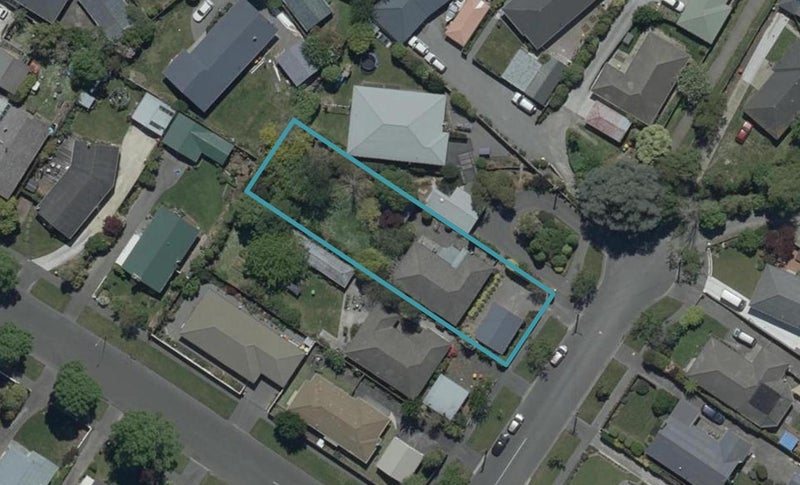 33 Manor Place, Bryndwr, Christchurch - Carousel 1