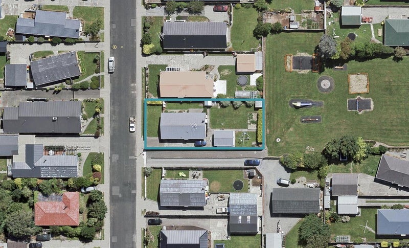 129 Cunningham Crescent, Grasmere, Invercargill - Carousel 1