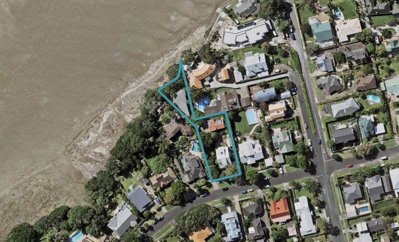 1/17 Beresford Street, Bayswater, Auckland - Carousel 1
