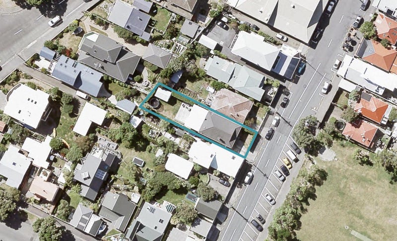 20 Oroua Street, Eastbourne, Lower Hutt - Carousel 1