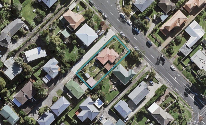 193 Chivalry Road, Glenfield, Auckland - Carousel 1