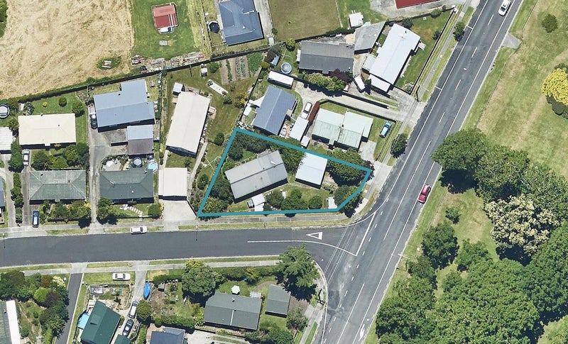 40 Kaitemako Road, Welcome Bay, Tauranga - Carousel 1