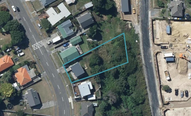 33 Kapiti Crescent, Titahi Bay, Porirua - Carousel 1