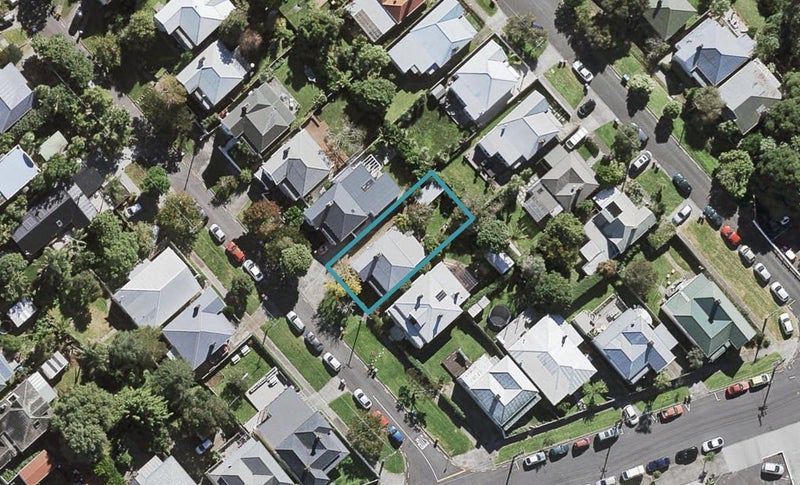 7 Mostyn Street, Kingsland, Auckland - Carousel 1