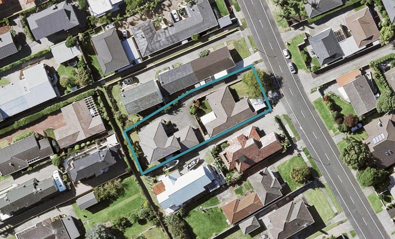 2/25 Hattaway Avenue, Bucklands Beach, Auckland - Carousel 1