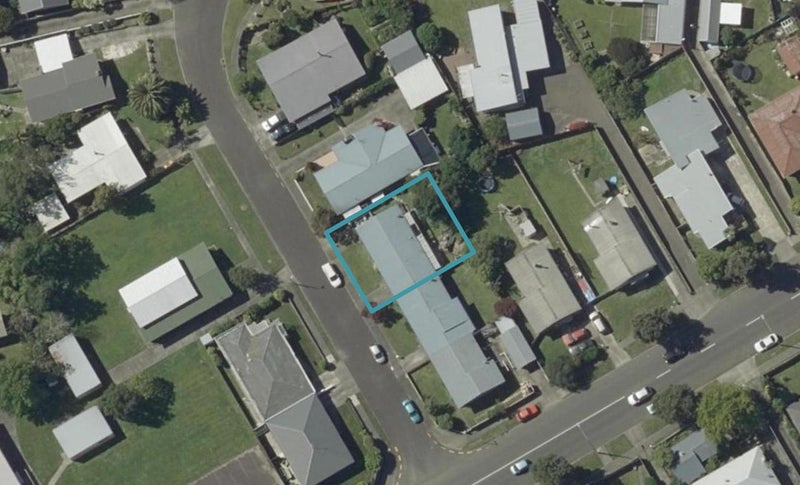 15 Panako Place, Awapuni, Palmerston North - Carousel 1