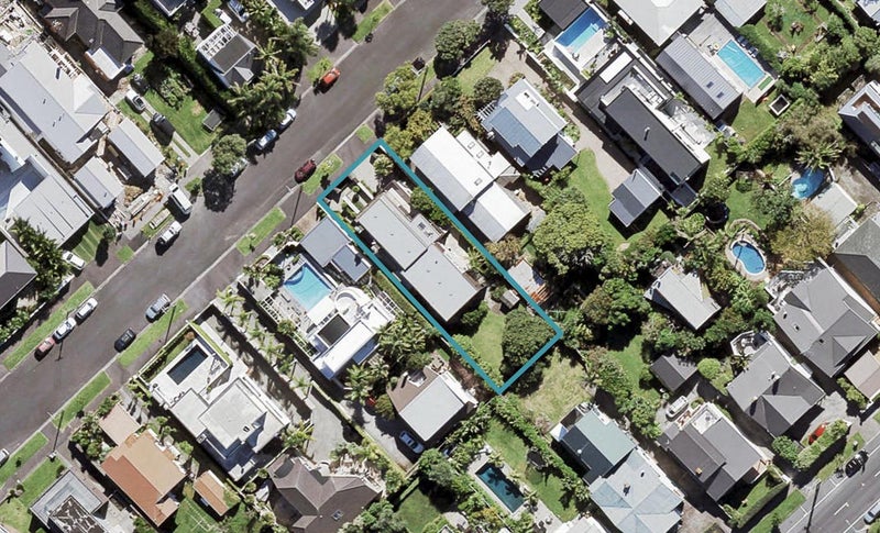 13 Rawene Avenue, Westmere, Auckland - Carousel 1