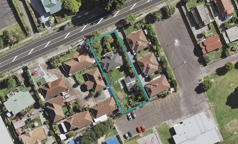 2/17 Alfriston Road, Manurewa East, Auckland - Carousel 1