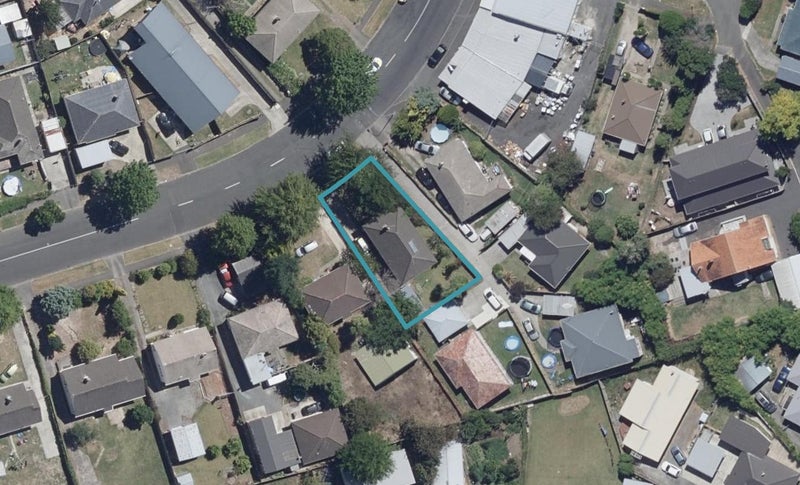 100 Holland Road, Fairfield, Hamilton - Carousel 1